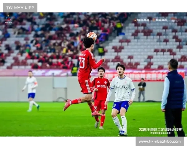 中国职工足球超级联赛浦发银行与东风本田会师总决赛